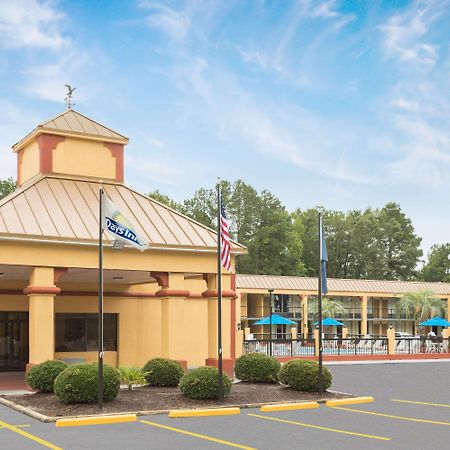 Days Inn By Wyndham Orangeburg South Buitenkant foto