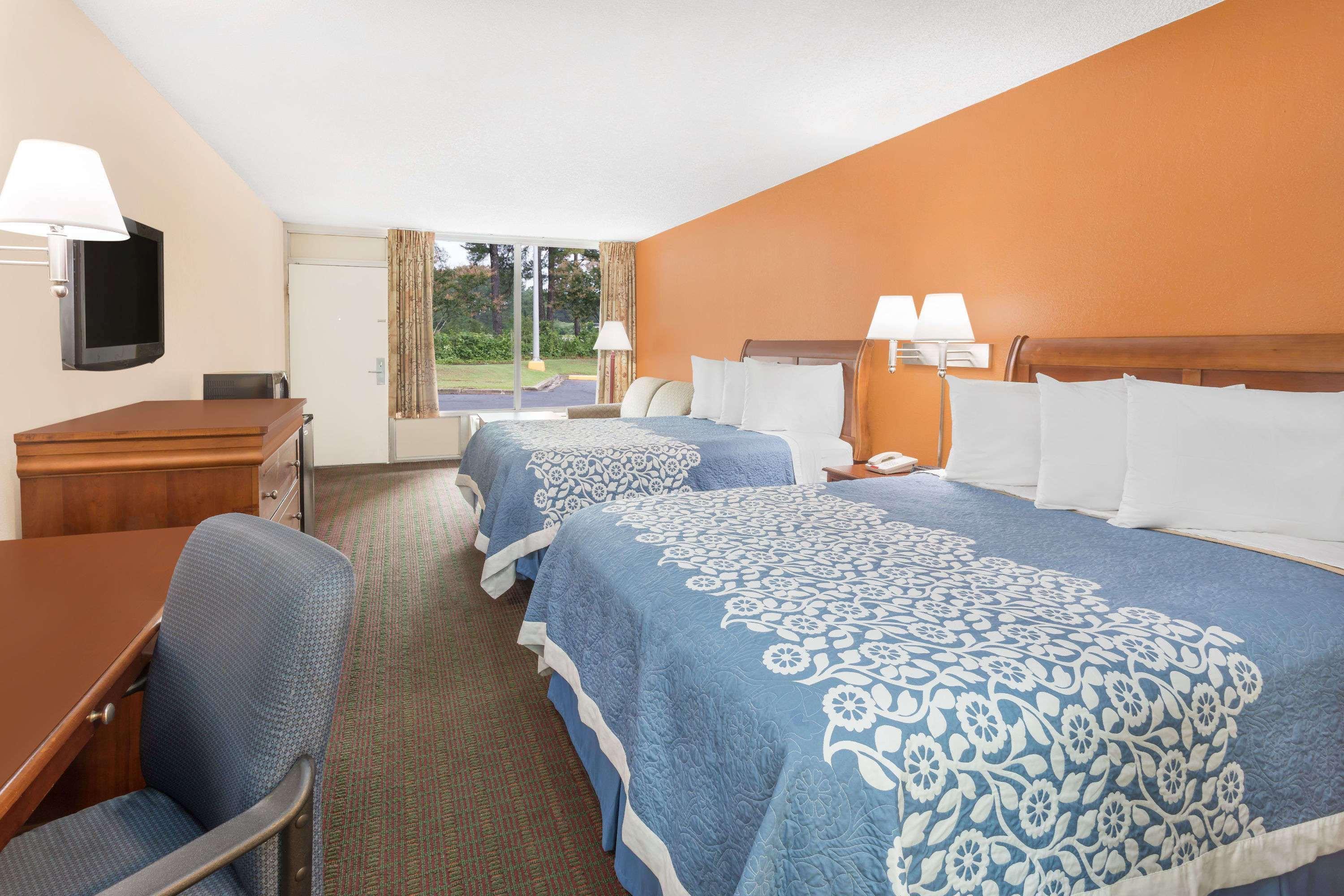 Days Inn By Wyndham Orangeburg South Buitenkant foto
